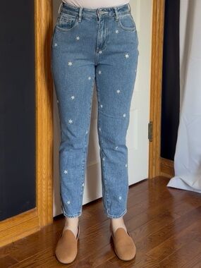 Pacsun Mom Jeans with Daisy Embroidery
